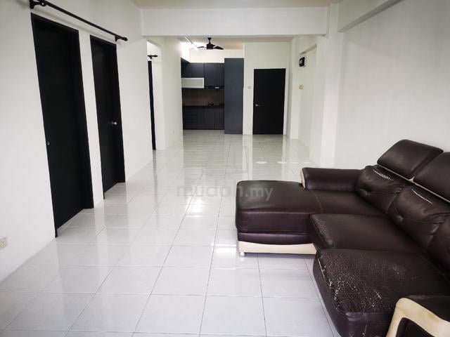 Suria Court @ Bandar Mahkota Cheras 1