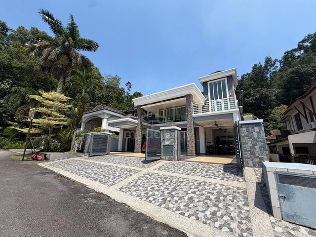 FREEHOLD| 4900 SQFT| Gated and Guarded 1
