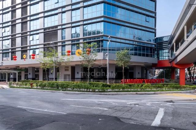 Private office space for your business’ needs in Regus Visio Tower 1
