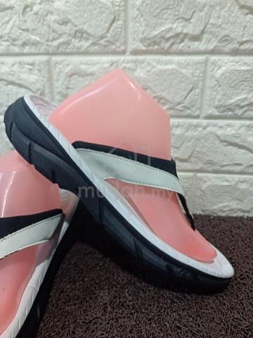 Uk9 Walmart Athletic Sandal - photo 4 of 6