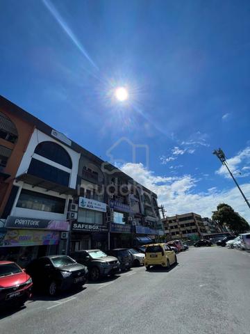 Ban Hock Road Facing Main Road Ground Floor Shoplot Legacy hill Hotel 1