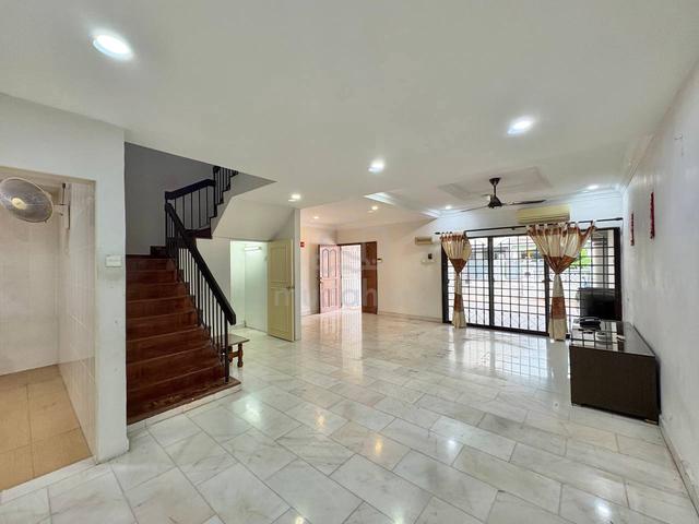 Johor Jaya Jalan Bakawali 2 Storey Terrace House For Rent 1