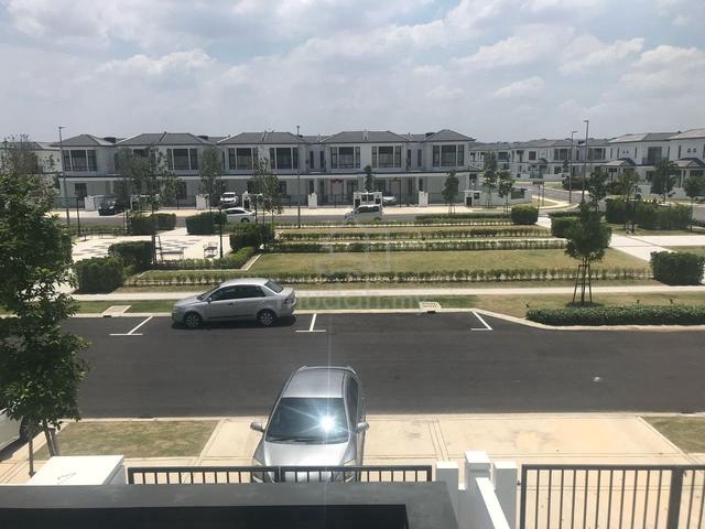 [FACING GARDEN] 2 Storey Terrace Graham, Eco Grandeur, Puncak Alam 1