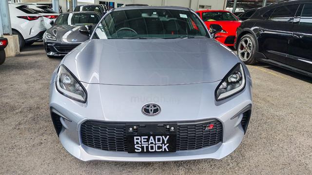2023 Toyota GR86 2.4 RZ (M) GRADE 5A - 10K MILEAGE - 4