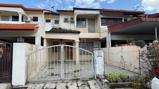 Double Storey Terrace House at Taman Pakatan Jaya Ulu Kinta Ipoh 1