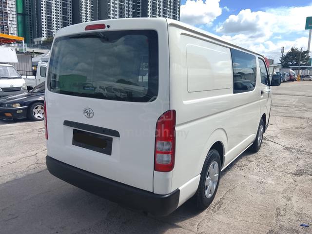2015 Toyota HIACE 2.5 SEMI PANEL VAN (M) TIPTOP - 2