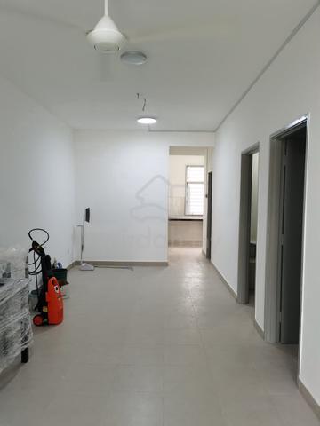 TownHouse Ground Floor Tmn Adda @ Dato Onn Unfurnish with Tabletop 1