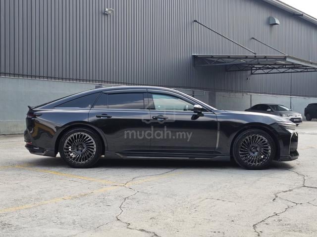 2024 Toyota CROWN Z 2.5 HEV SEDAN BLACK EDITION - 4