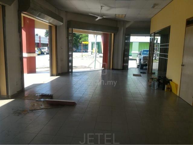 Bandar Bukit Tinggi 2 Klang Single Storey Corner Shop Lot For Rent 1
