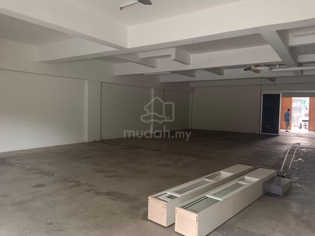 [BIG CORNER SHOPLOT WITH OFFICE] Taman Merdeka Cheng Malim Jaya Town 1