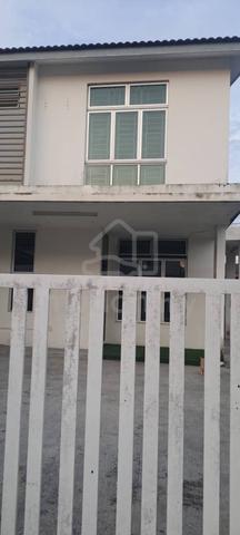 2-storey semi-D medium-cost house 1