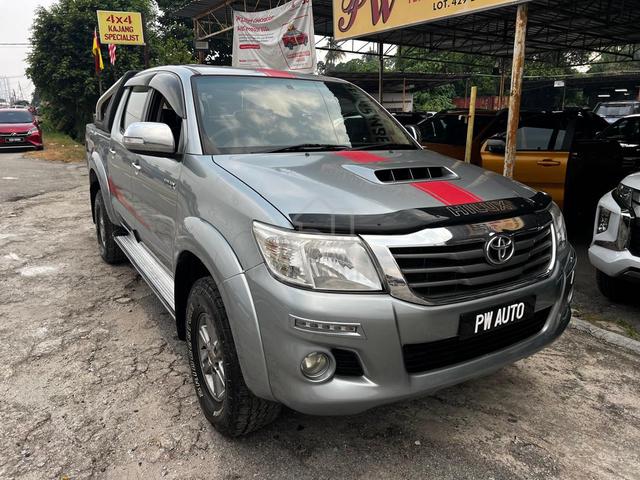 Toyota HILUX 2.5(A)VIGO D/C G VNT 4spd 4X4 pickups - 4