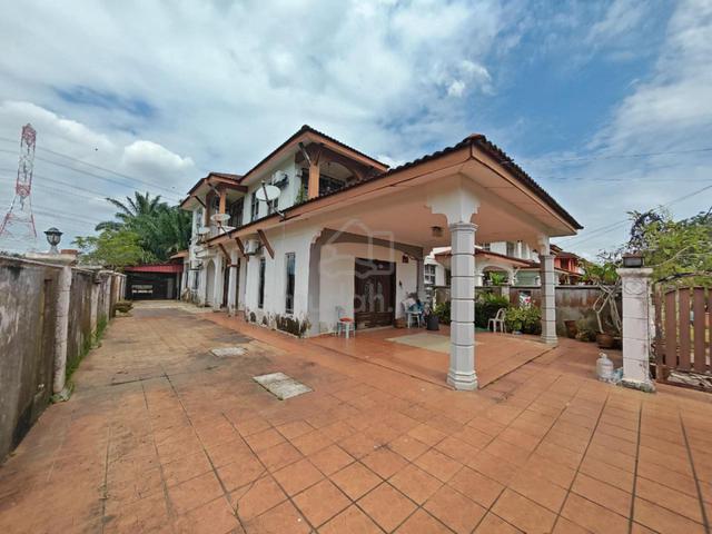 CORNER LOT 2 Storey Semi D Taman Sri Maju, Dengkil, Selangor 1
