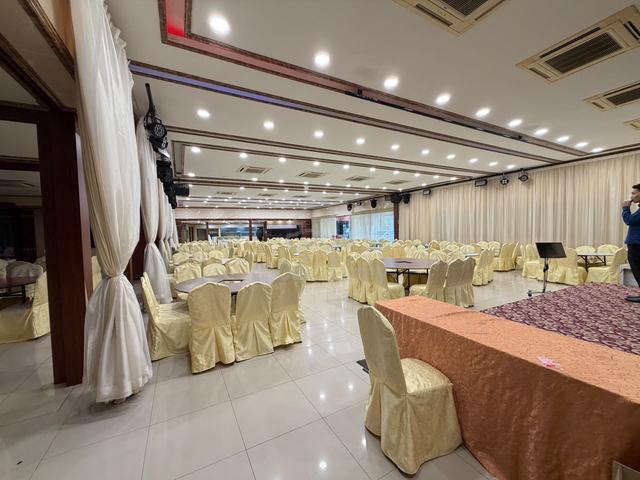 Bukit Tengah Restaurant for RENT Facing main road 12,000 sqft 1