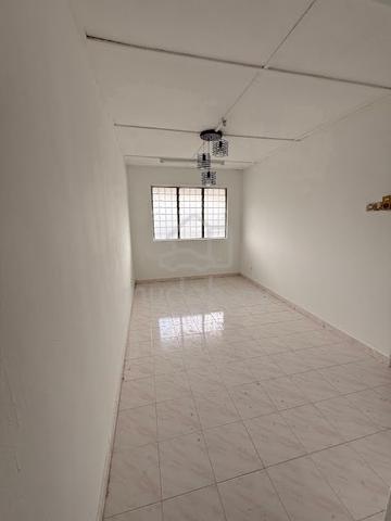 Taman Ampang Mewah Flat 1