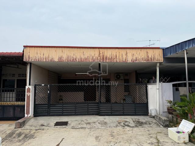 Renovated Terrace for sale Tmn Broleh 1