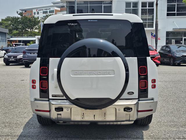 Land Rover DEFENDER 3.0 130X-DYNAMIC HSE - 4
