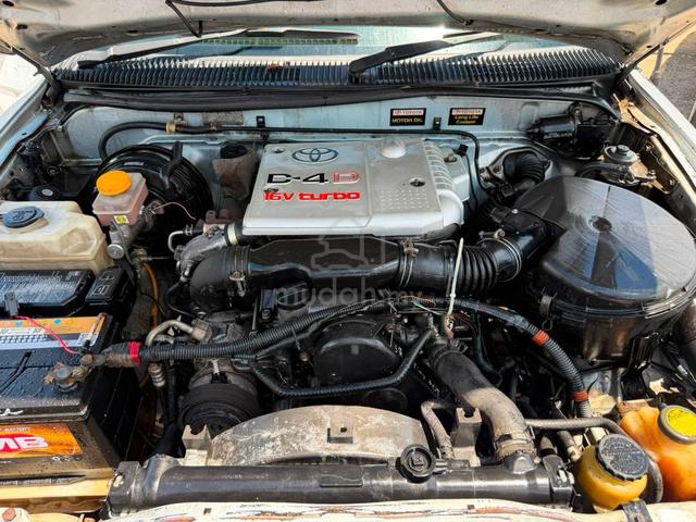 2004 Toyota HILUX 2.5 SR TURBO (M) - 3