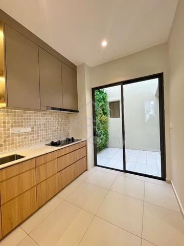 freehold,0%,double storey landed house,new project,golf view 1