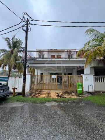 Rumah 2 Tingkat Alor Akar 1
