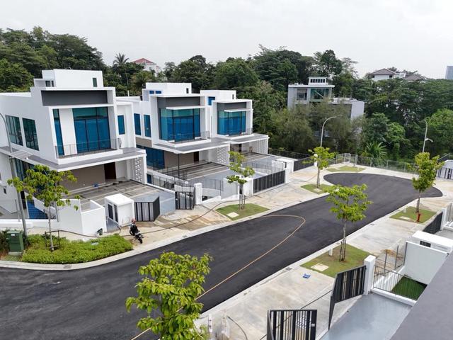 Kayangan Height @Shah Alam Zero lot Bungalow for Sale 1