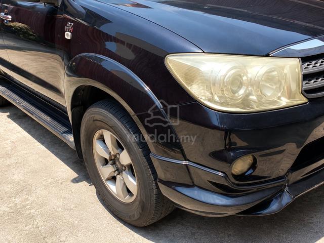 2005 Toyota FORTUNER 2.7 V (A) LOAN KEDAI IC SHJA - 5