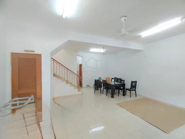 Kitchen extend . Double storey taman pelangi semenyih kajang for sale 2