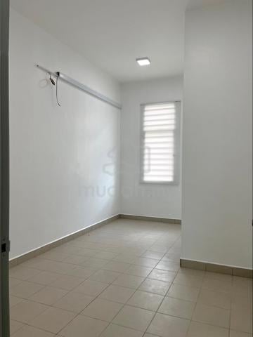 Non-Sharing Room (Female) 1