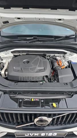 2022 Volvo XC60 2.0 RECHARGE T8 Extended (A) - 4