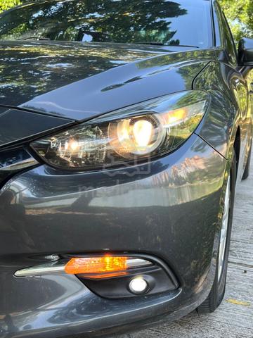 2018 MAZDA 3 2.0 Sedan SKYACTIV Bleh Loan 7 Tahun - 5