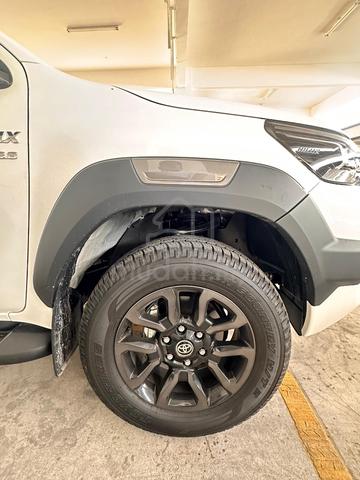 2025 Toyota HILUX 2.8 ROGUE MY20 (A) - 4