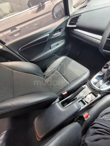 Honda JAZZ 1.5 V 2017(A) - 3