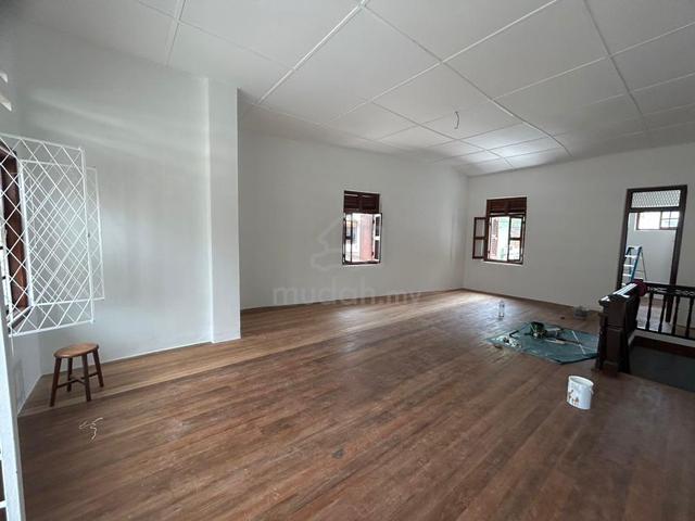 2 Storey Shoplot Prime  Located in Georgetown, Armenian, Penang Road 1