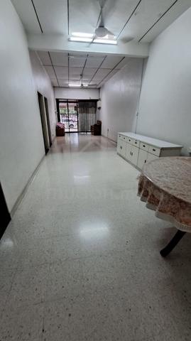 Jalan hijau single stry terrace jelutong 1