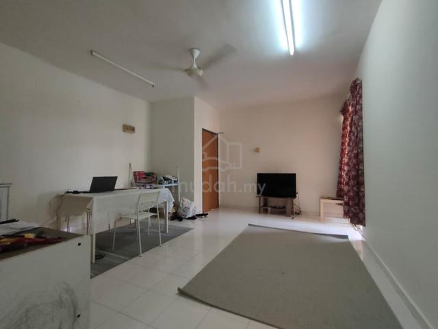 Seri Baiduri Apartment (Bukit Indah) 1