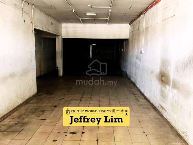 [ Well Maintained ] 4 Storey Shoplot 1744sf @ Jelutong 1