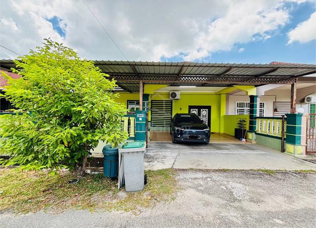 (Renovated) FREEHOLD Single Storey SEMI-D Taman Seri Temenggong Muar 1