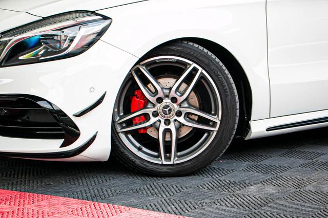 2018 Mercedes Benz A180 1.6AMG F/L A45Kit OriLowKM - 3