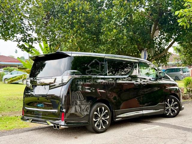 ON THE ROAD 2017 Toyota VELLFIRE 2.5 Z GOLDEN EYES - 4