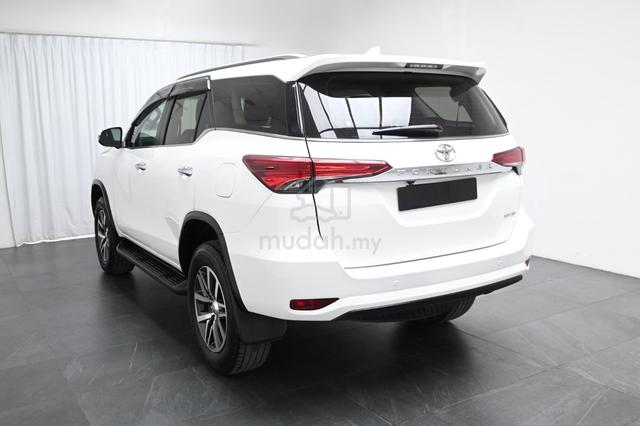 2018 Toyota FORTUNER 2.7 SRZ (A) TIPTOP 1 Y WRTY - 4
