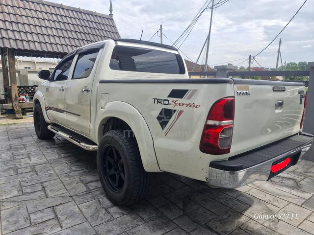2011 Toyota HILUX 3.0 G (A) - 3