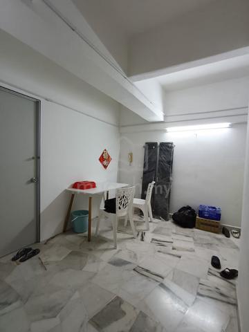 Sri Pelangi Condominium 1
