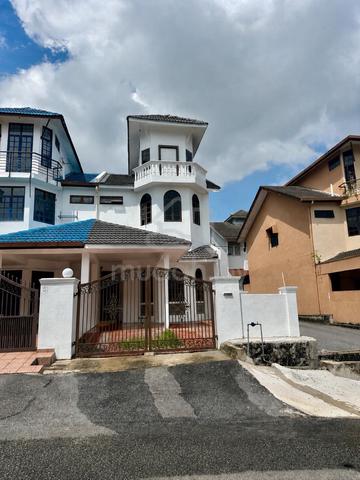 Terrace 2.5 Storey Bukit Antarabangsa 630K 1