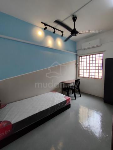 Berjaya Park Landed, Seksyen 32, Kota Kemuning, Single Room, F Furnish 1