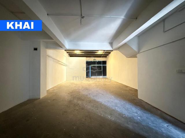 1.5 Storey Light Industry Warehouse Factory For RENT Permatang Tinggi 1