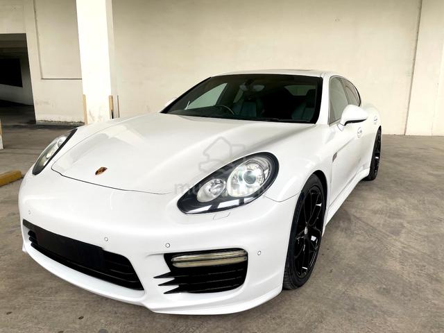 2011 Porsche PANAMERA 4.8 TURBO S-A (A) - 1