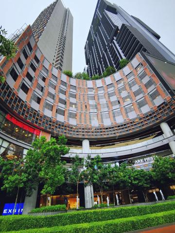 2089sf Office Space - MILLERZ SQUARE 1