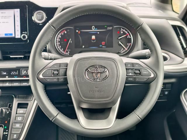 2022 Toyota VOXY 2.0 S-Z (A) - 5