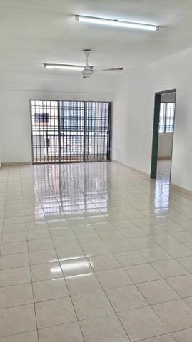 Sri Gotong Apartment 1