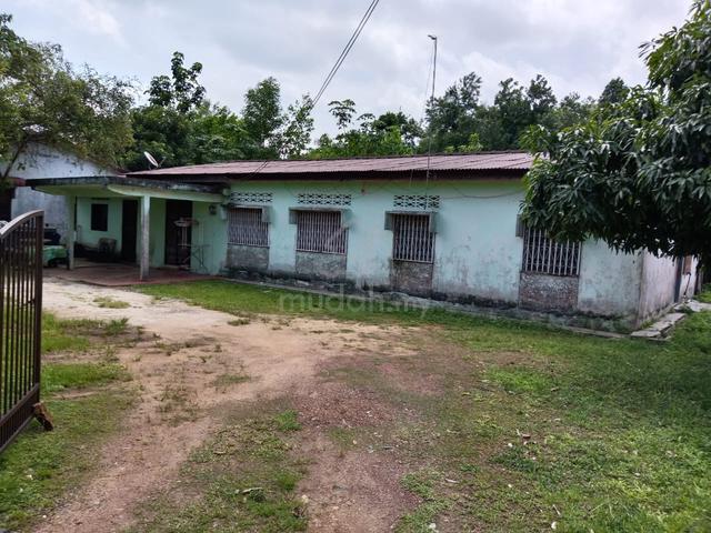 Rumah and tanah di Padang Temusu 1